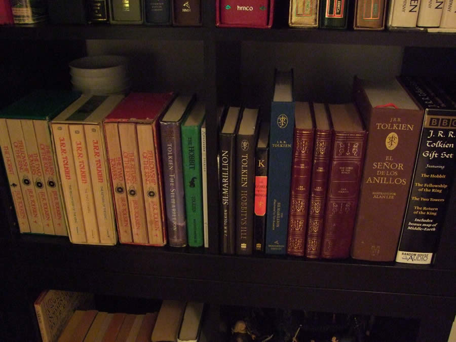 Some Lord of the Rings sets in their slipcases and a few extra books, including the Silmarillion translated into Czech, The Hobbit into Latin and The Lord of the Rings into Spanish. 