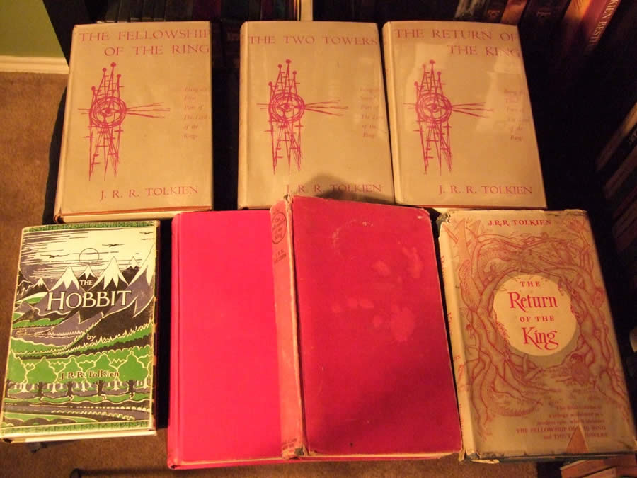 Early Editions: 1959 Hobbit. 1956 Return of the King 1st Print. 1960 Lord of the Rings Reader's Union set. 1956 Fellowship of the Ring & 1957 Return of the King, no dustjackets.