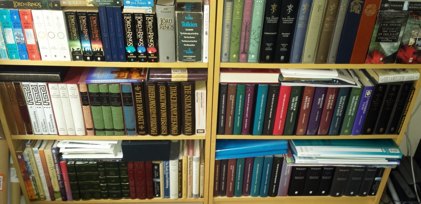 Trotter Bookshelves 4 - Tolkien Collection