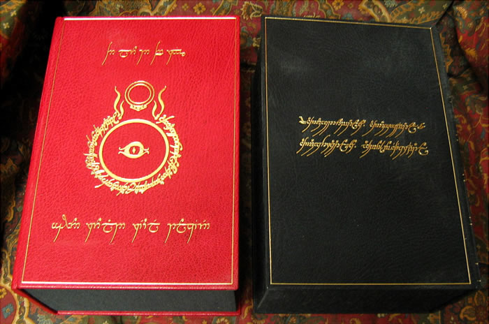 Leather clamshell with tengwar and ring & eye design