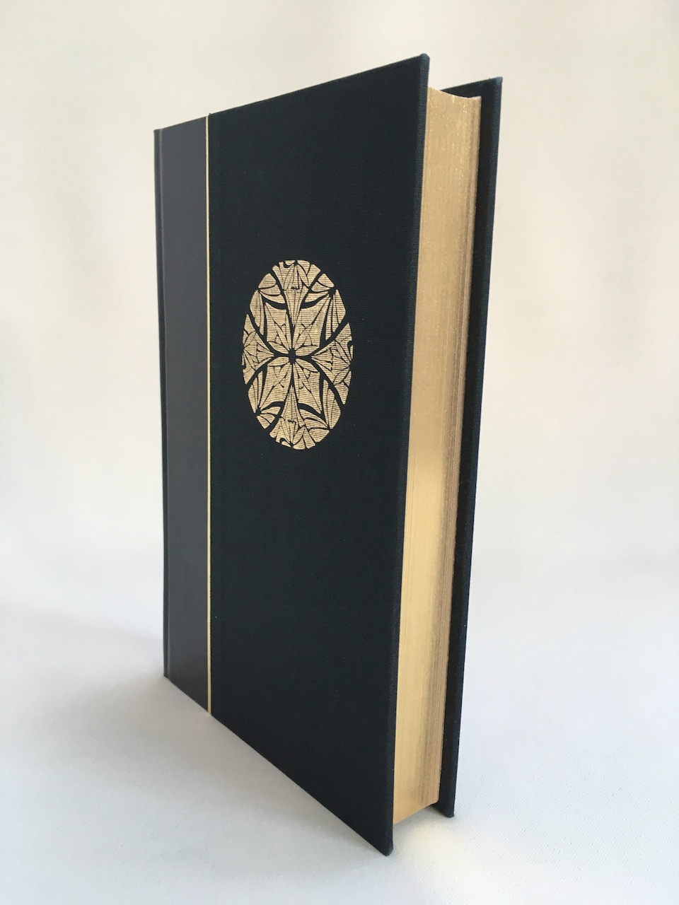 
Black Limited De Luxe edition of the Silmarillion 2002 12