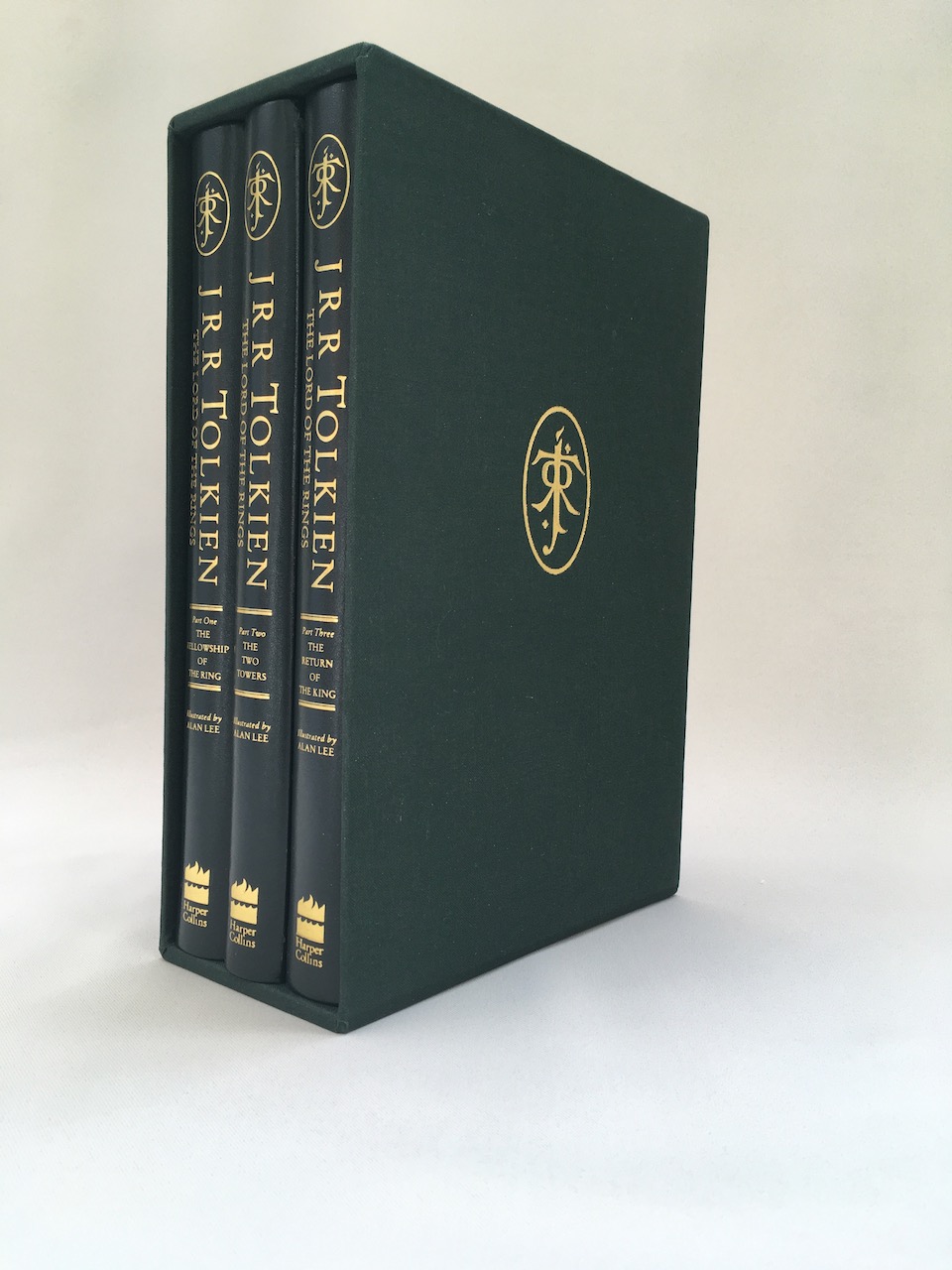 1992, The Lord of the Rings. Signed Alan Lee 3 volume Deluxe