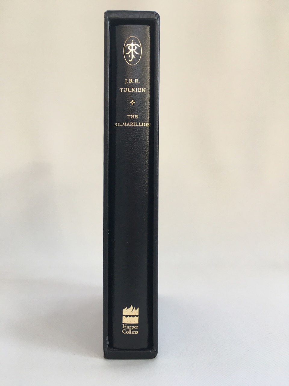 
Black Limited De Luxe edition of the Silmarillion 2002 1