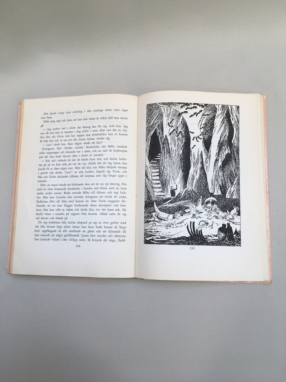 Bilbo En Hobbits Aventyr, 1962, First printing, First official Swedish Translation published by Raben and Sjogren 18