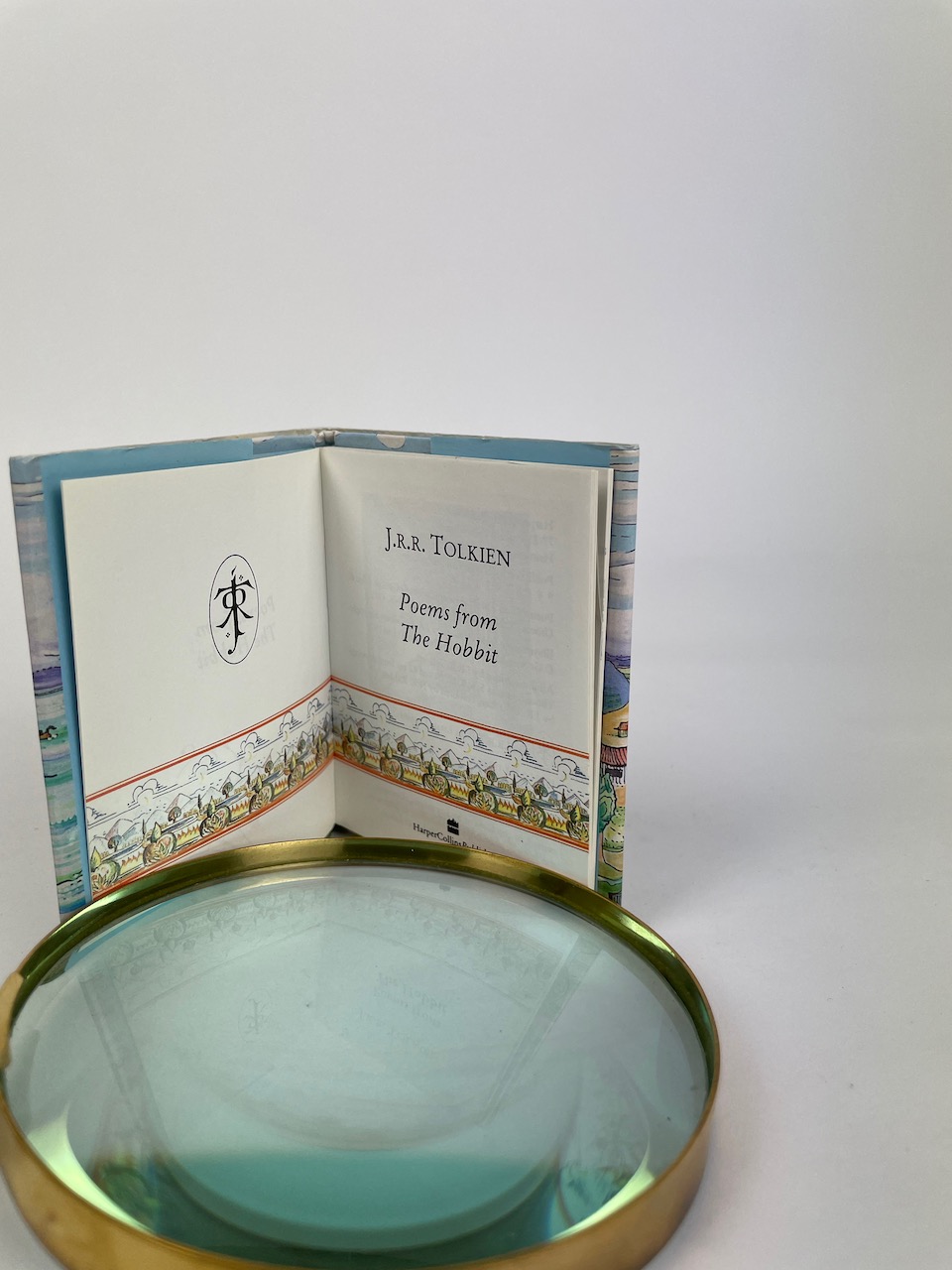 Poems from the Hobbit miniature book illustrated by Tolkien 7