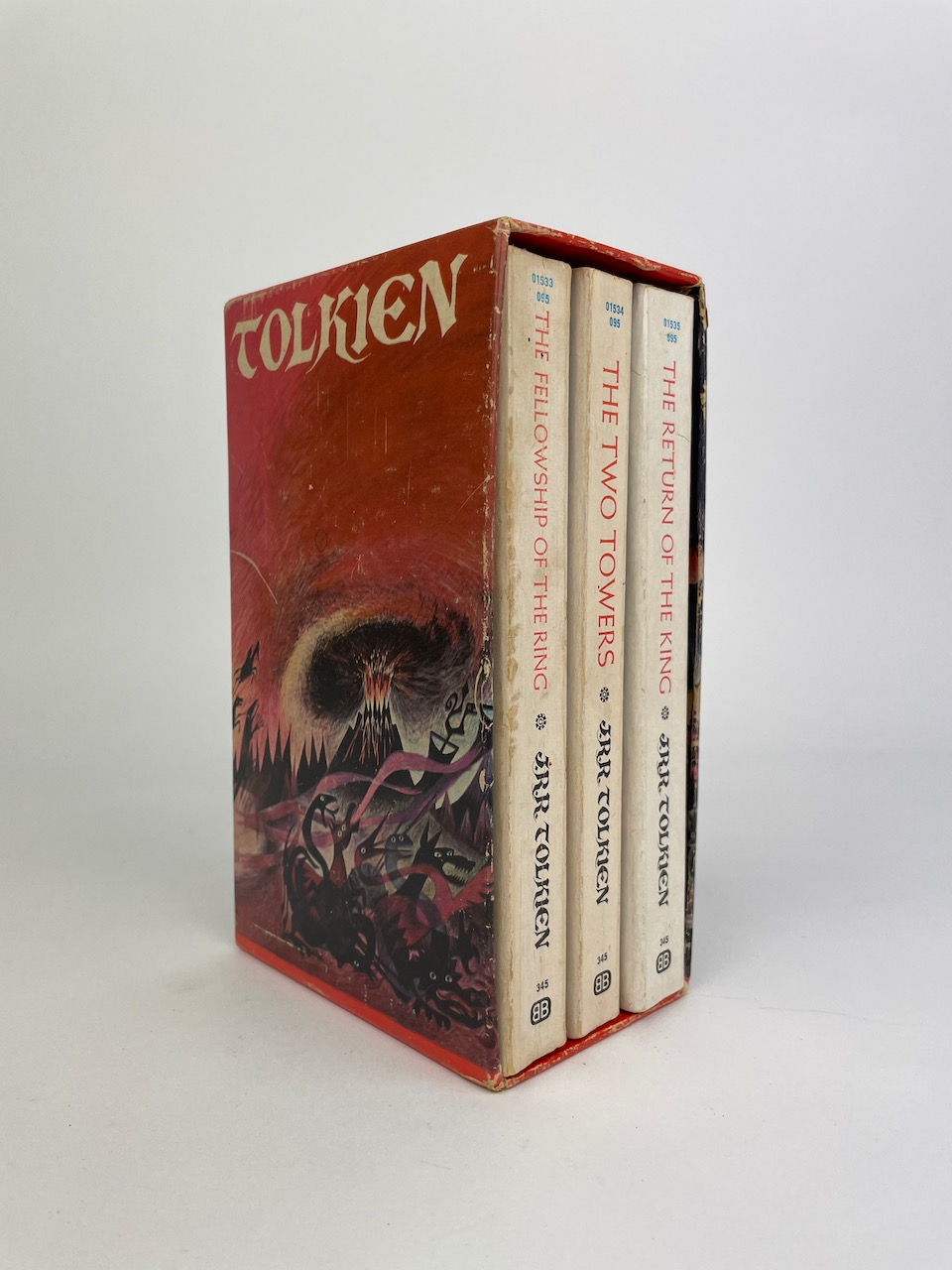 The Lord of the Rings, Paperback Book Boxset from 1969, 3 volumes in Barabara Remmington Slipcase 1