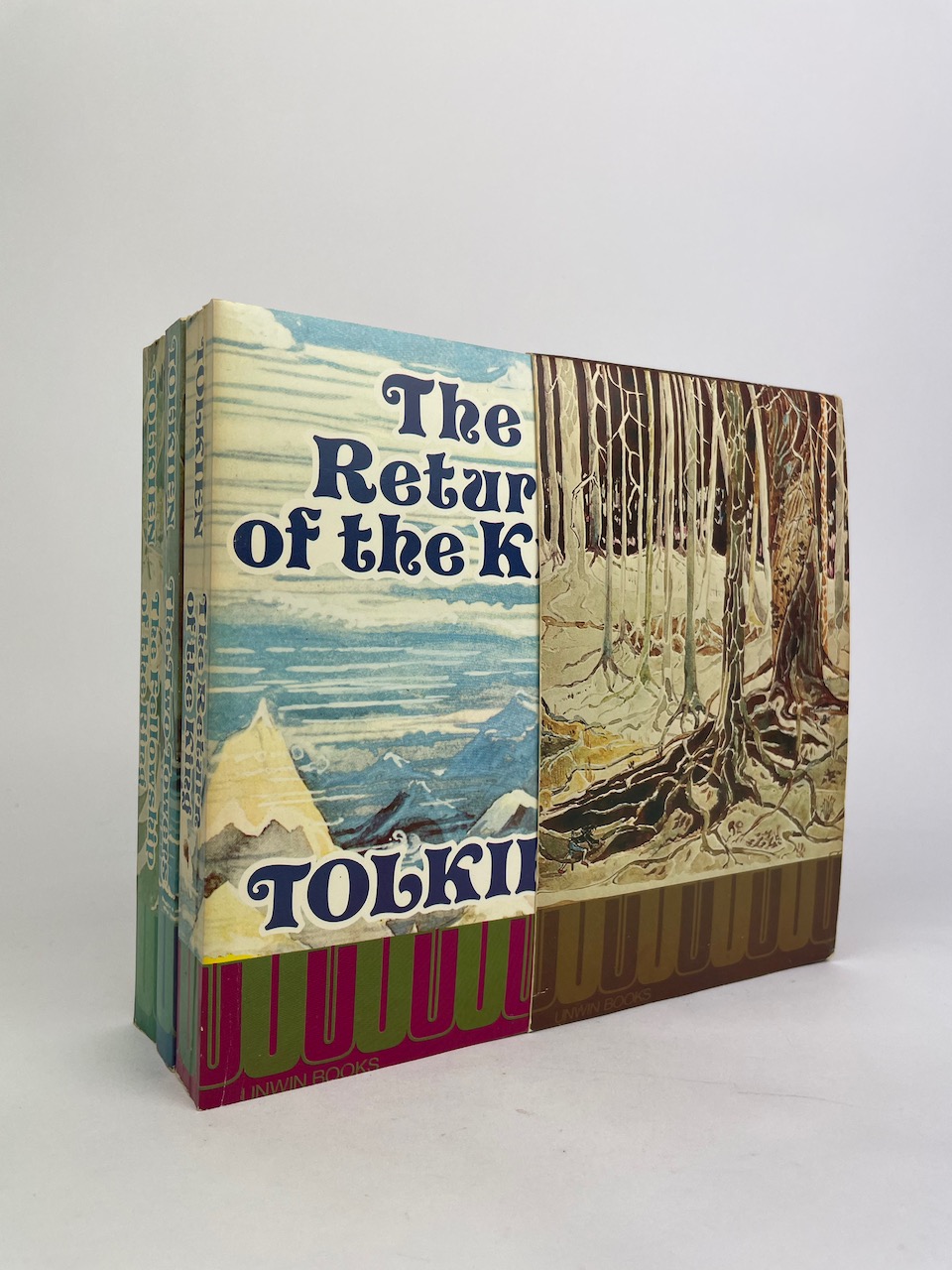 The Lord of the Rings with Tolkien art in sleeve from 1974, by Unwin Books 7