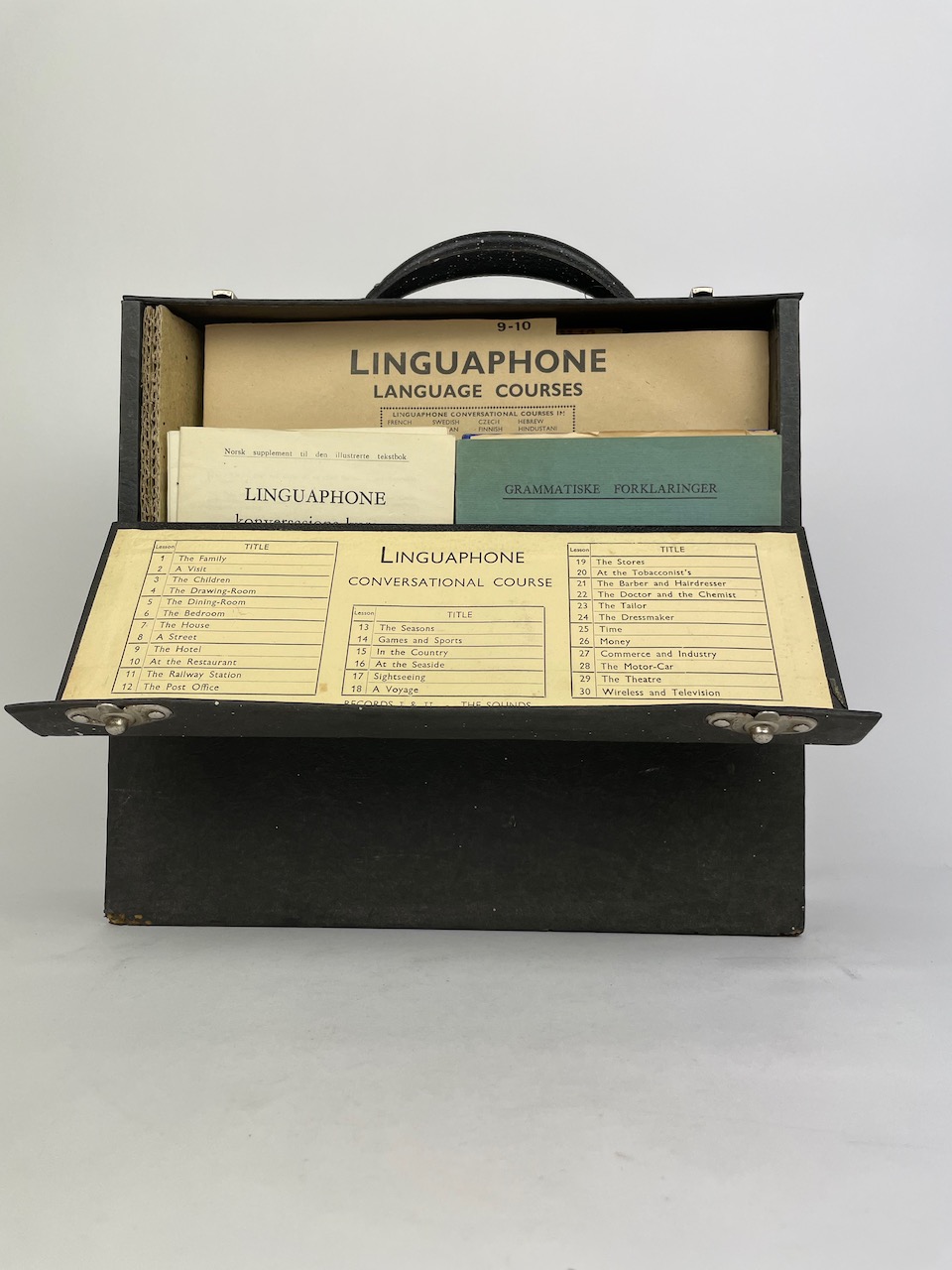 Linguaphone Conversational Course English - Complete set - 16 records and 6 booklets in original box 3