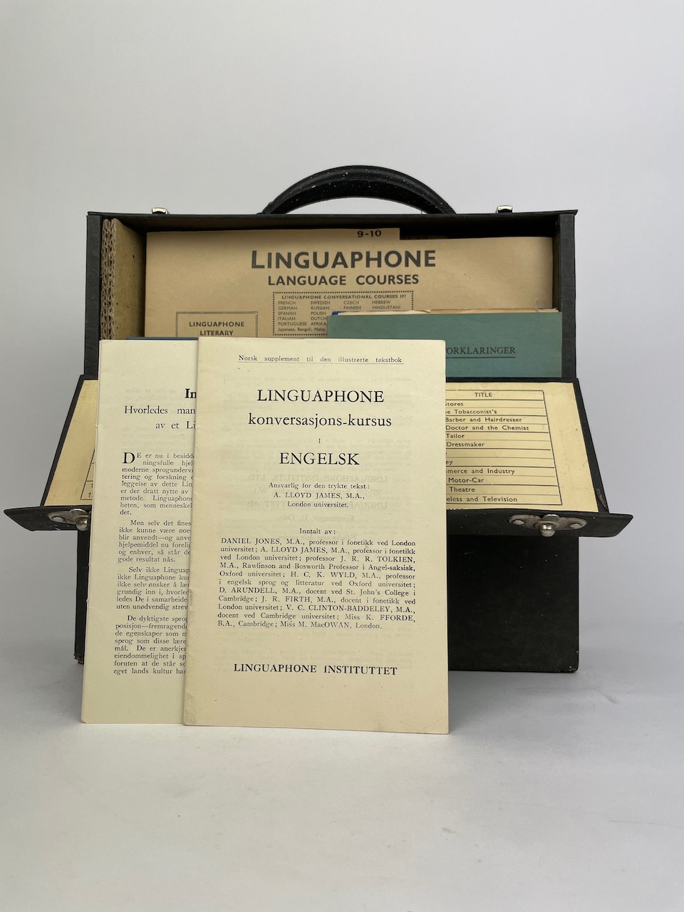 Linguaphone Conversational Course English - Complete set - 16 records and 6 booklets in original box 4