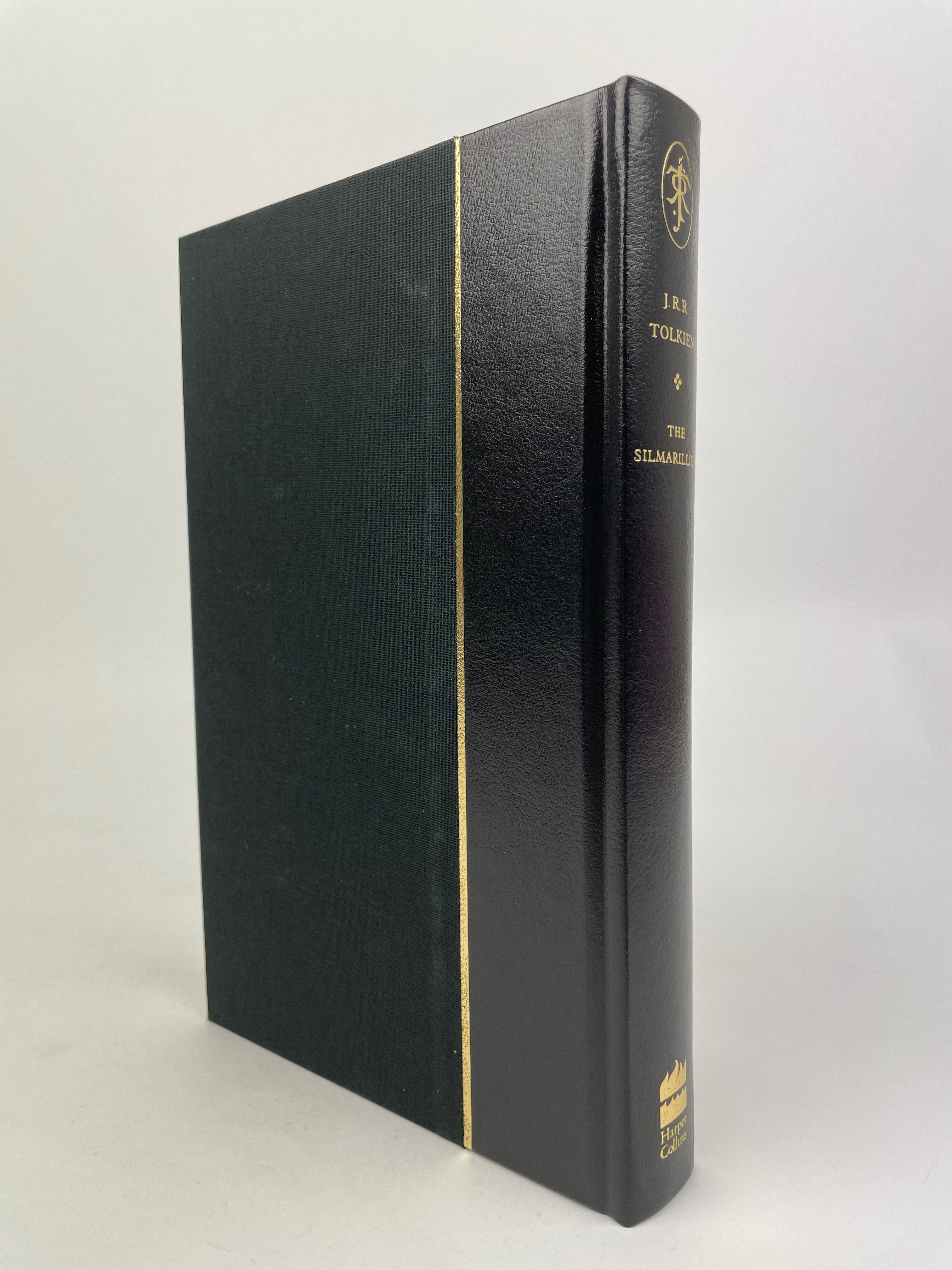 
Black Limited De Luxe edition of the Silmarillion 2002 6
