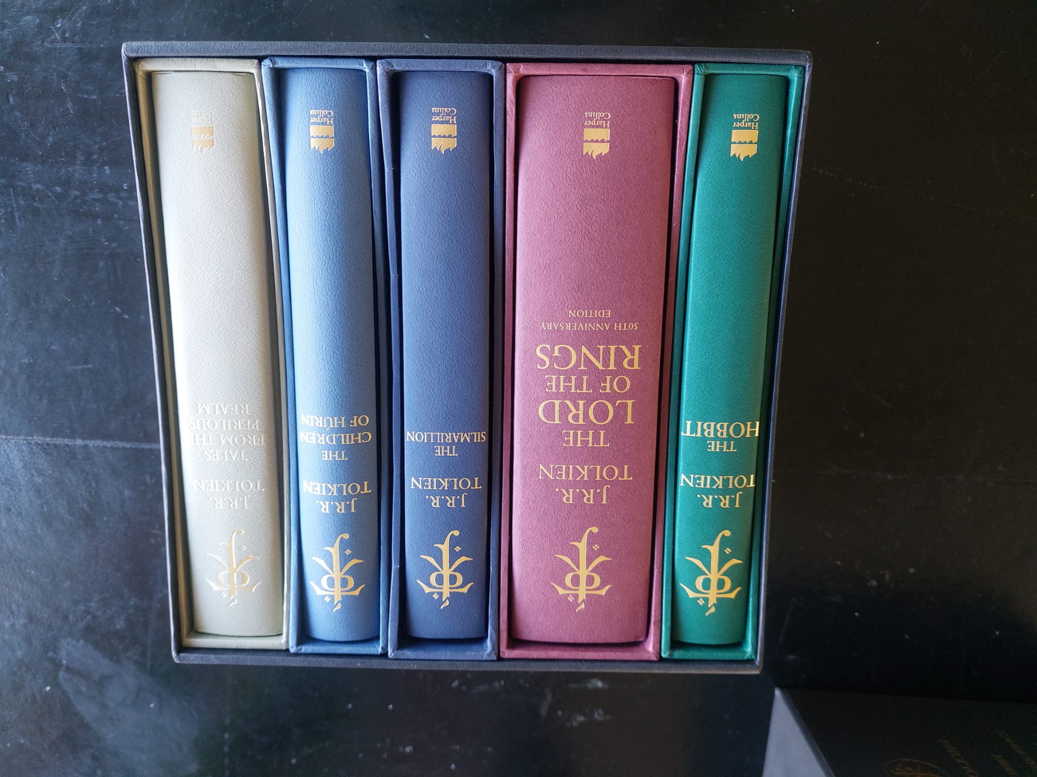 
The J.R.R. Tolkien 5-volume Deluxe Collection in publishers slipcase 1