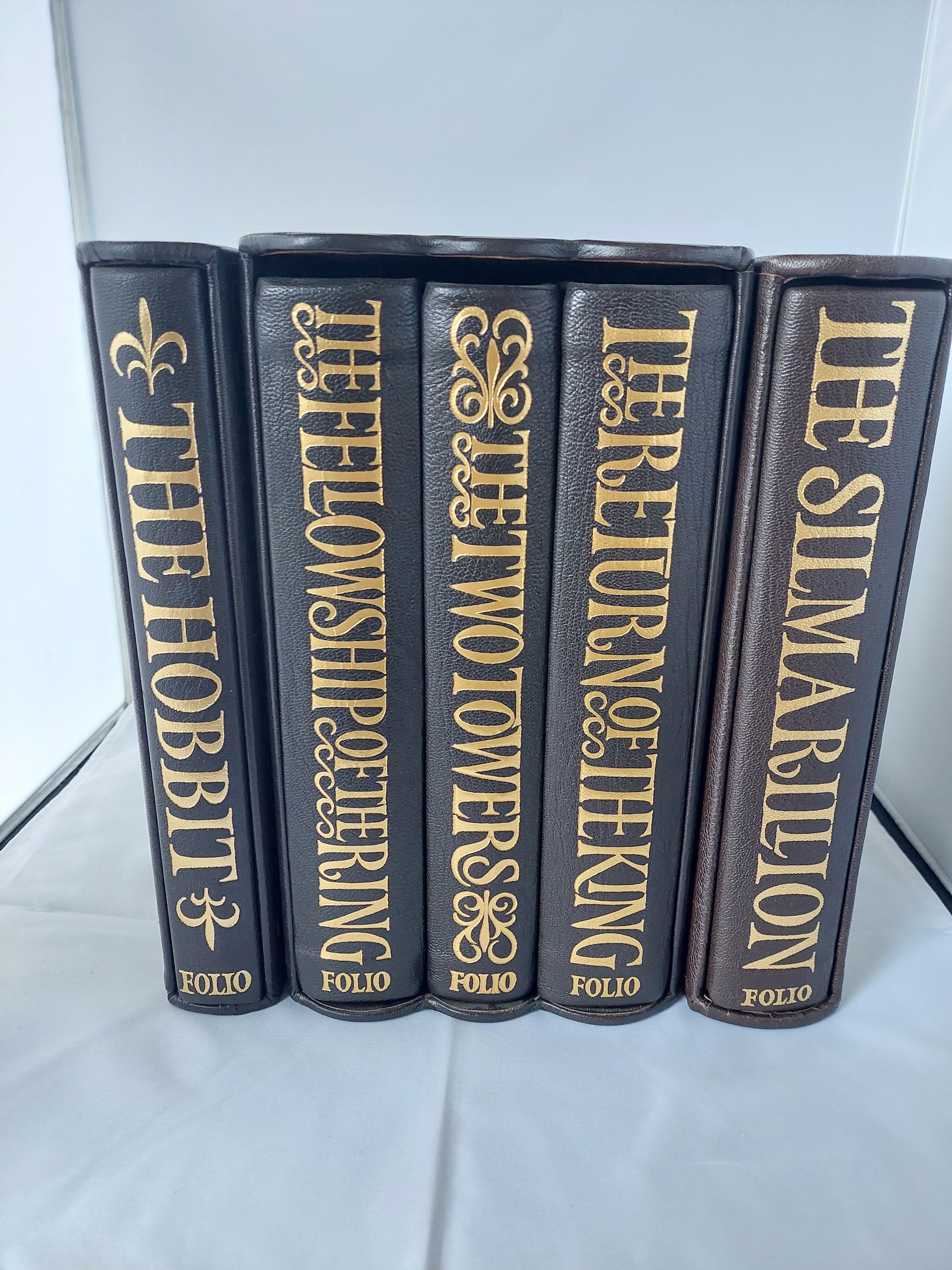 The Hobbit, The Lord of the Rings & The Silmarillion - J.R.R. Tolkien - De Luxe Limited Edition, Numbered Set