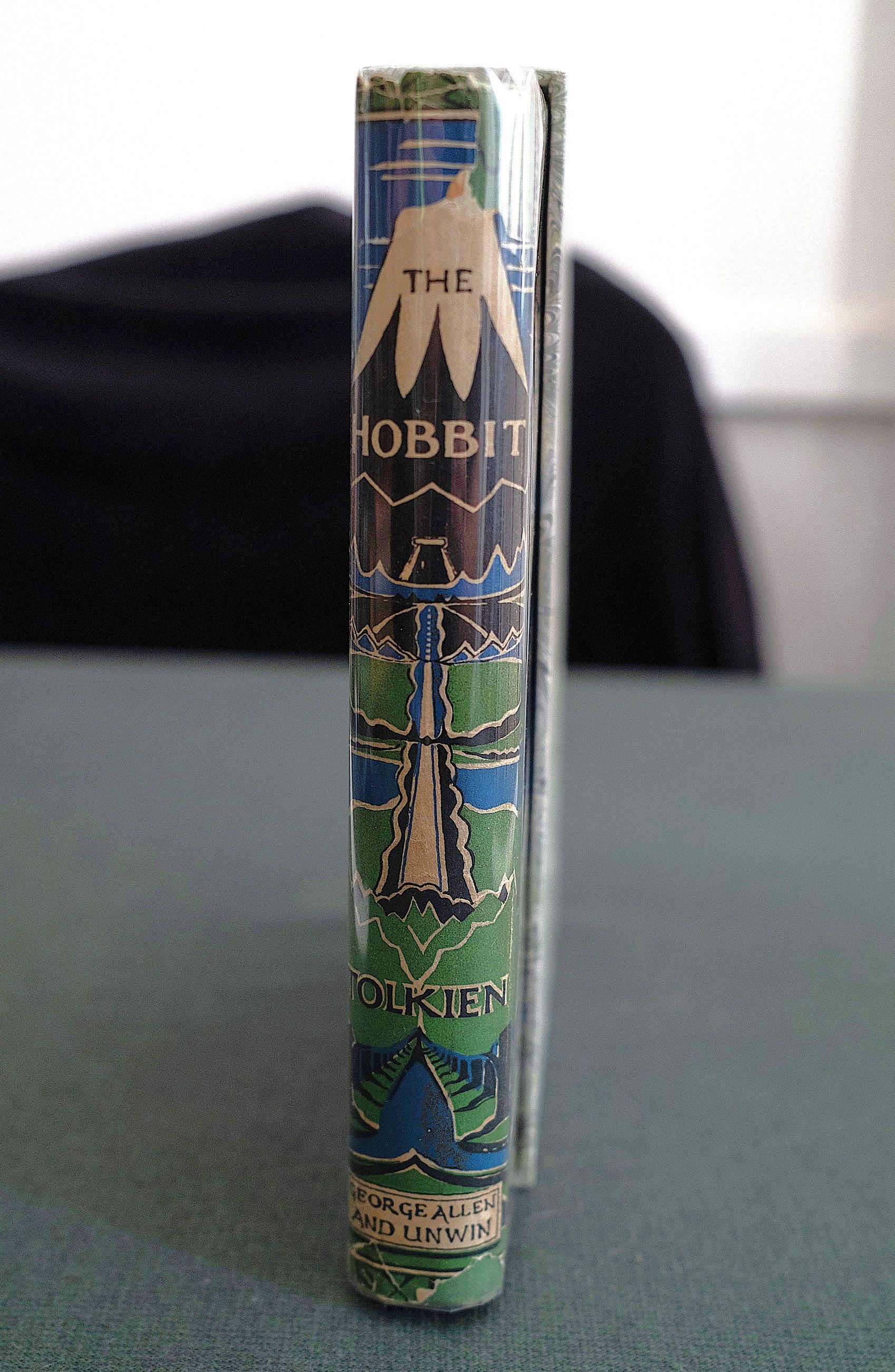 The Hobbit – First Edition, 4th Impression 1946 – Allen & Unwin – Original Dust Jacket