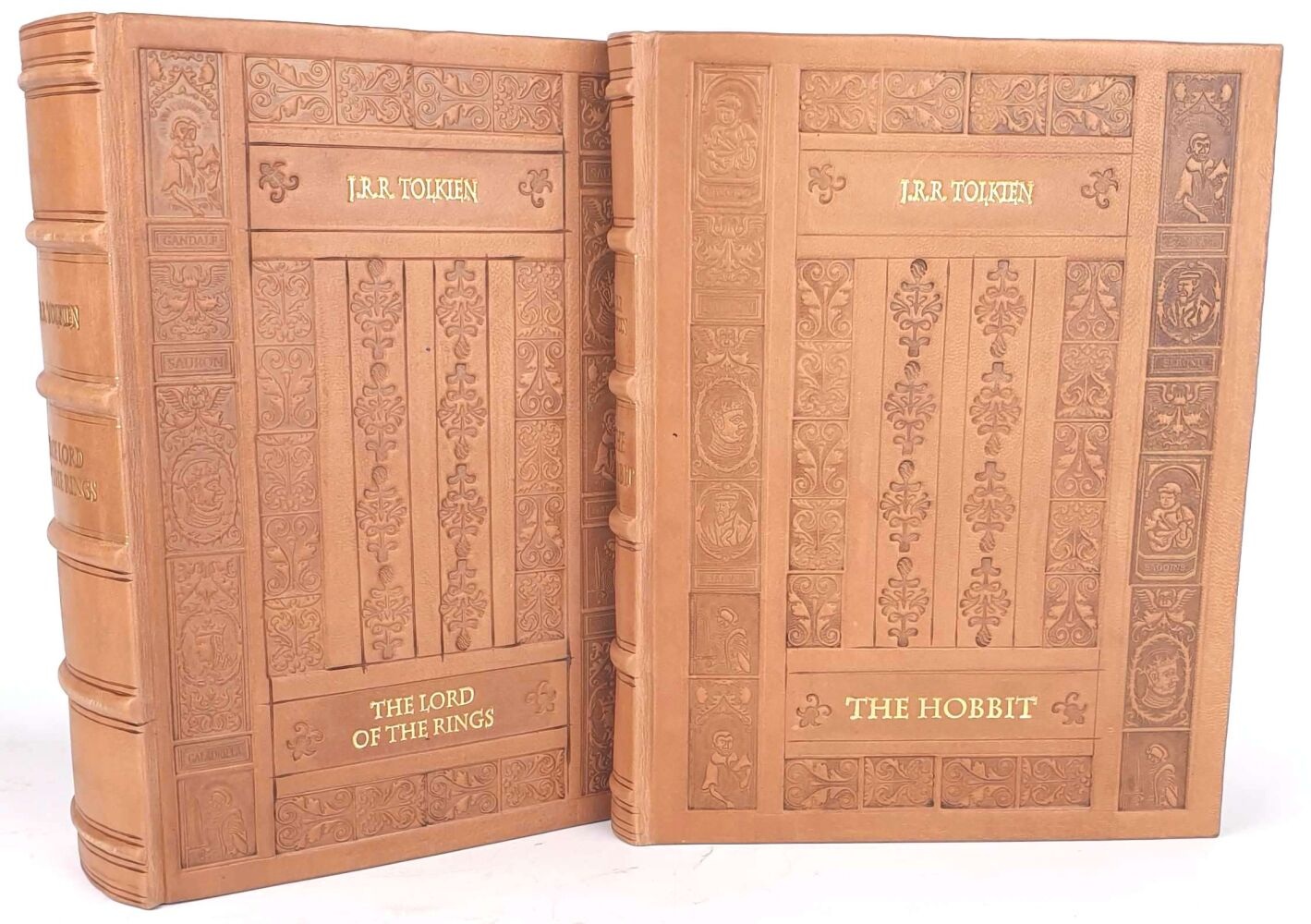 The Hobbit and The Lord of the Rings — Alan Lee illustrated, fore-edge paintings, no. 10